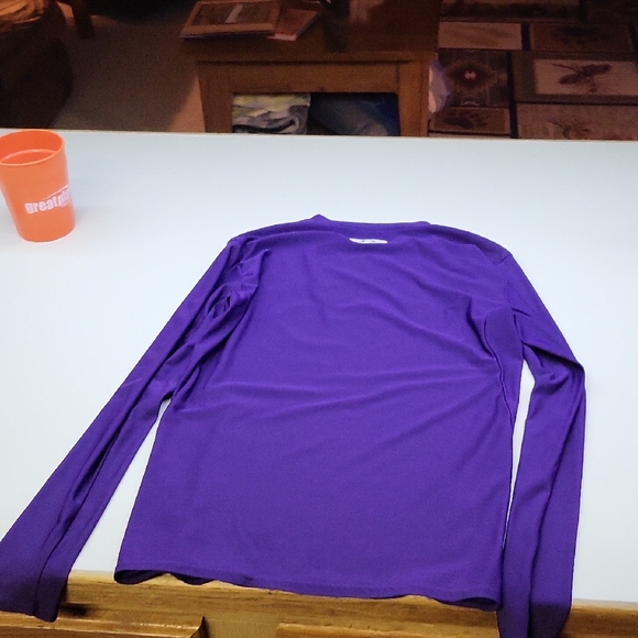 Under Armour Vibrant Purple Crew Neck Shirt - Picture 4 of 6